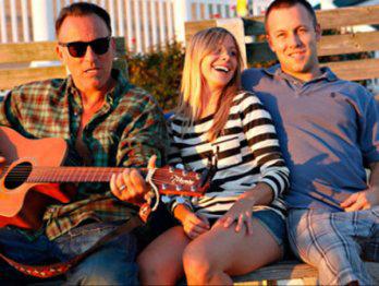 Pareja fue sorprendida por Bruce Springsteen durante sesión de fotos