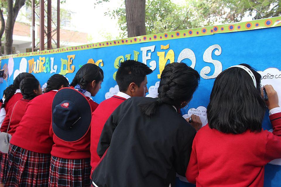 ​Gobierno exige a los colegios privados devolver cuotas a los padres