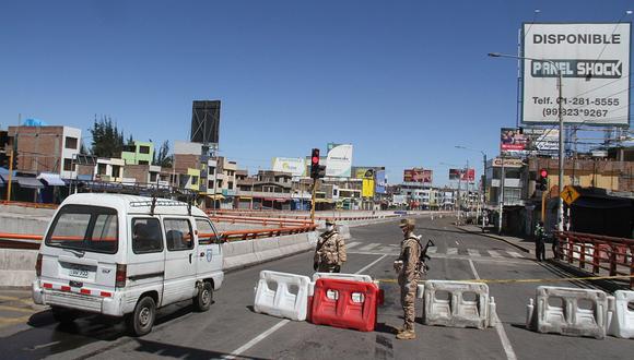 Comerciantes piden a autoridades de Arequipa ingreso de vehículos a El Avelino
