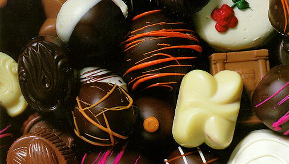 Obligan a catador de chocolates a renunciar a su trabajo por riesgo cardiaco