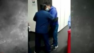 Captan a 10 médicos y personal asistencial ebrios en área de triaje COVID-19 en hospital de Arequipa (VIDEO)