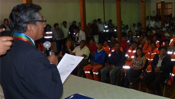 Alcalde Hugo Quispe anuncia programa de 5 mil viviendas