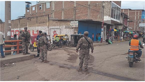 El Ejército ha enviado más de 400 soldados para vigilar la zona de Aguas Verdes para evitar el ingreso de migrantes procedentes de Ecuador. Policía también intensifica operativos.