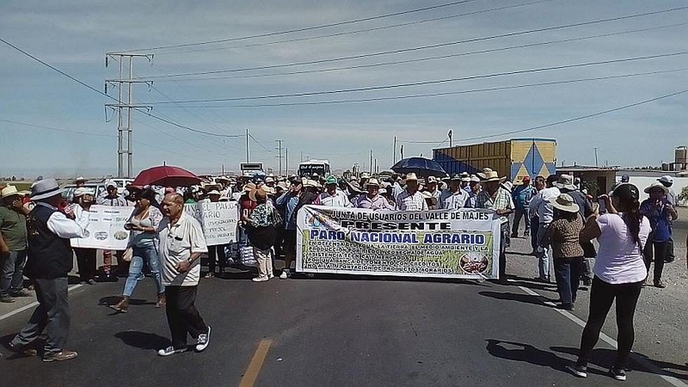Agricultores bloquearon tránsito en la Panamericana Sur por más de tres horas