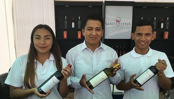 Productores rematan sus vinos por clausura en el X festival de la vendimia 