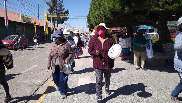 Prestatarios vuelven  a protestar en Juliaca 