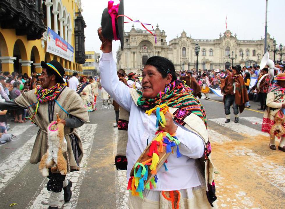 Pasacalle pasqueño en las principales calles de Lima (FOTOS)