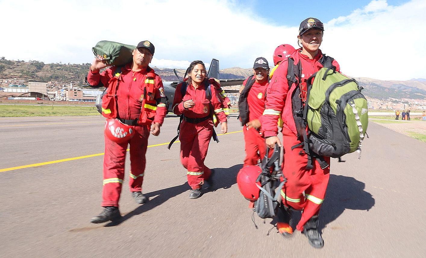 Héroes de rojo: Bomberos volvieron a Cusco tras brindar ayuda en Cajamarca (VIDEO)
