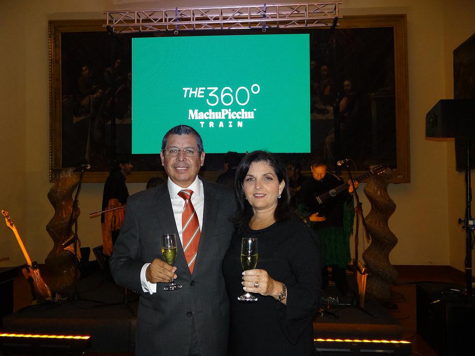 Este es el nuevo tren panorámico que viajará a Machu Picchu (FOTOS)