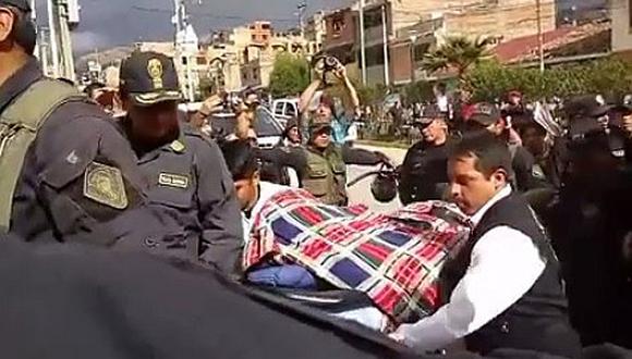 Waldo Ríos fue llevado al penal de Huaraz en camilla (VIDEO) 