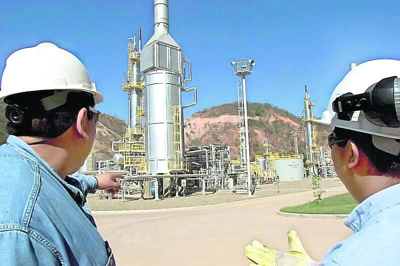 Alerta: Precio del petróleo se acerca a $30 el barril