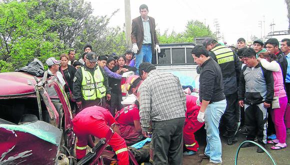 Dos muertos y un herido en accidente ocurrido en la Panamericana Sur