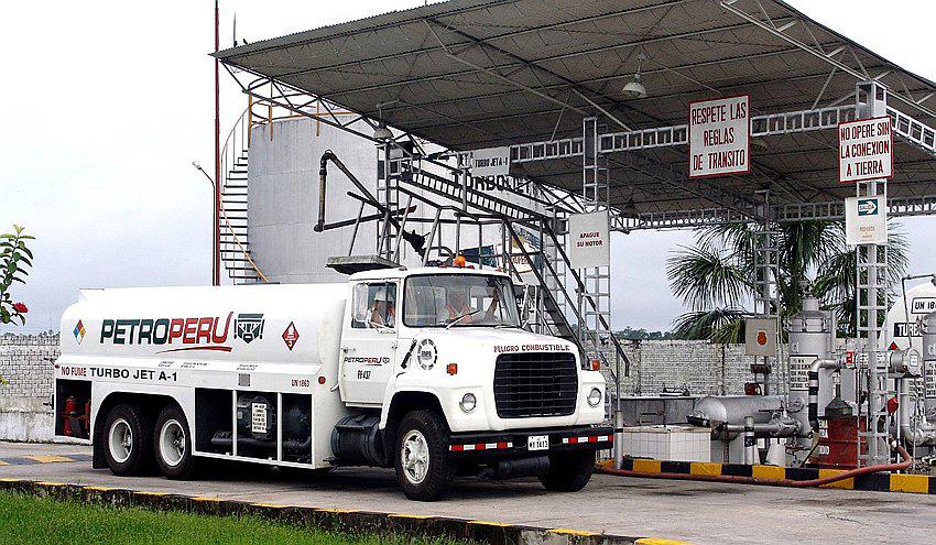 Opecu cuestiona a Petroperú por alza en precios de combustibles