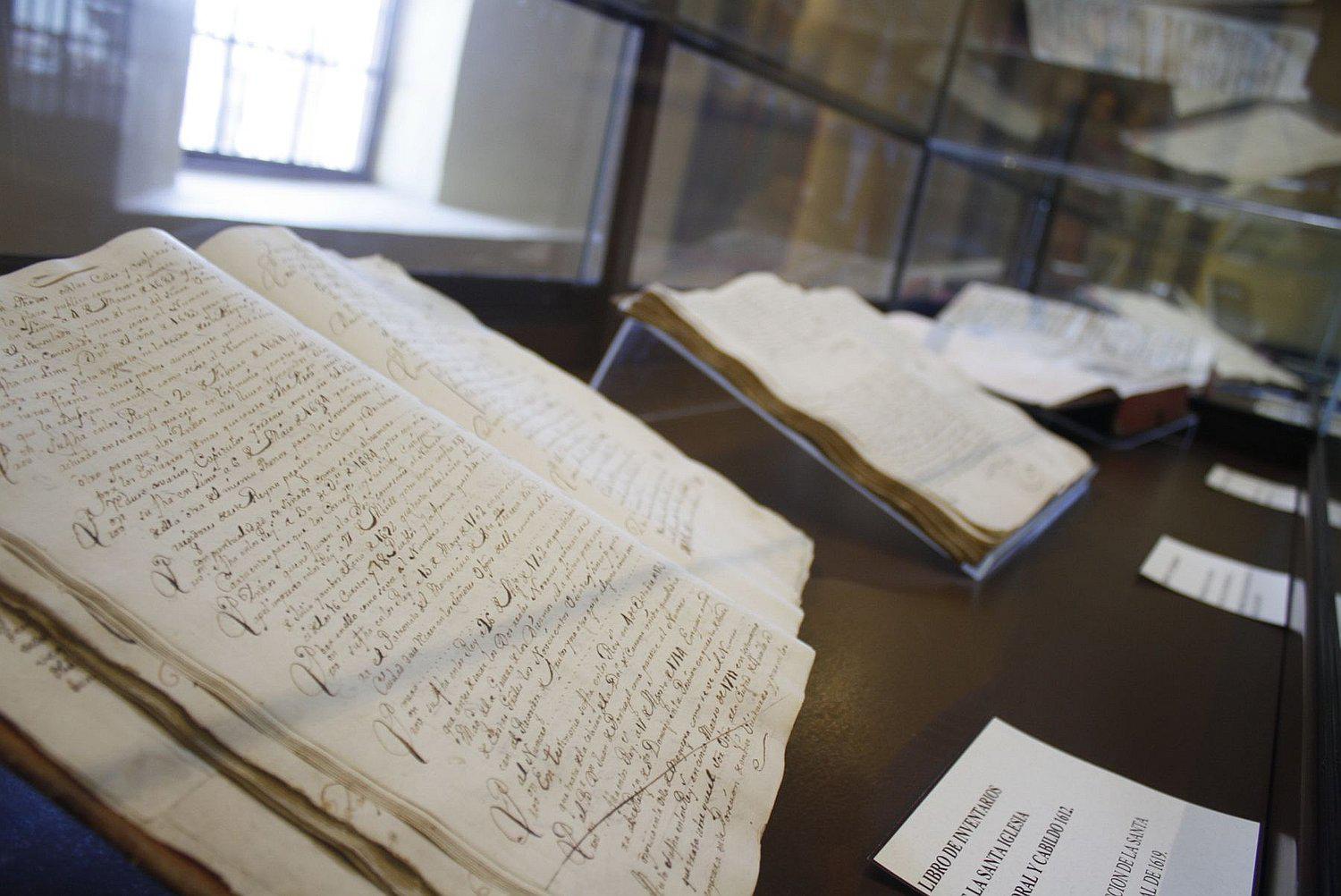 ​Policía de Chile recupera documentos robados de la época del Virreinato del Perú