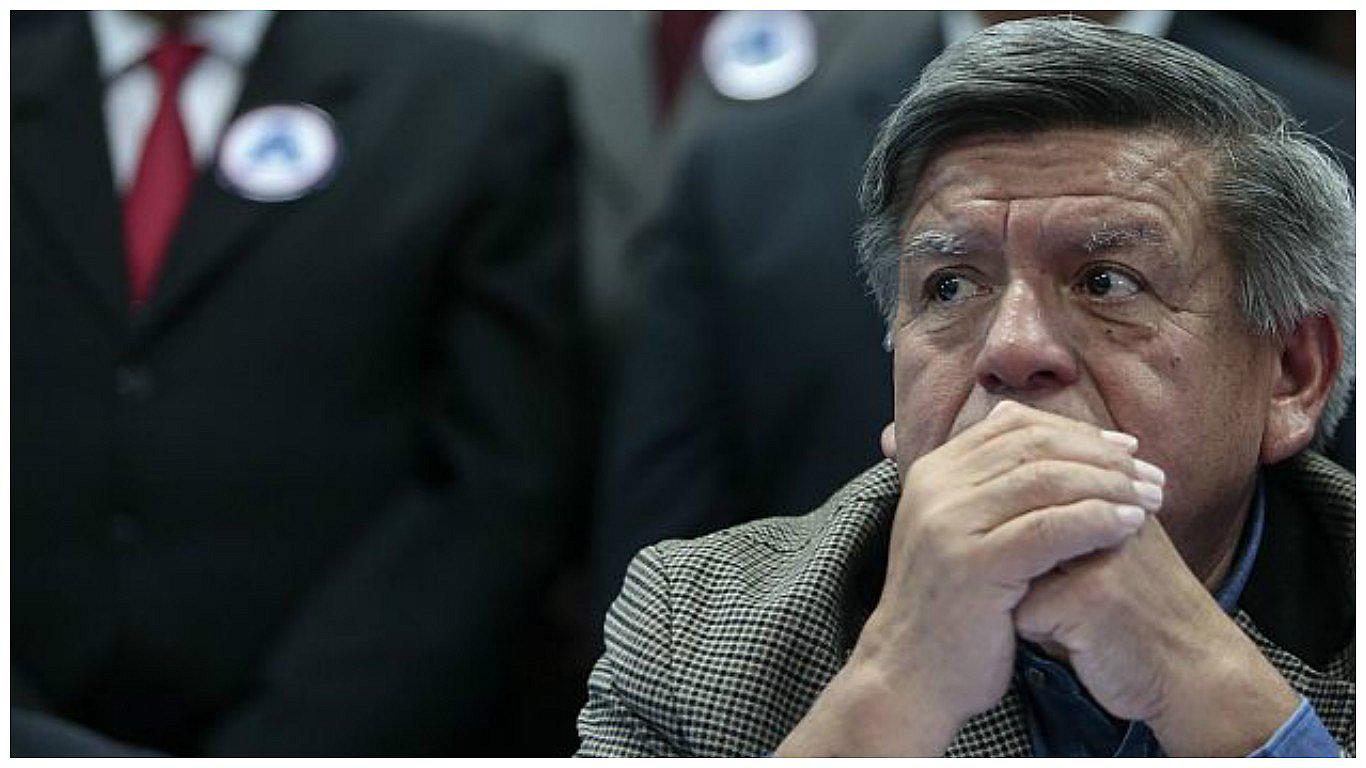 César Acuña: Piden desarchivar denuncia de plagio de excandidato presidencial en España 