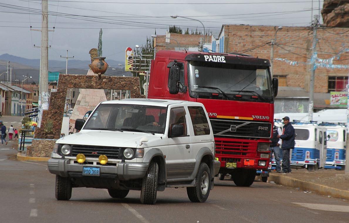 Aduanas dona vehículos a la Municipalidad Provincial de San Antonio de Putina