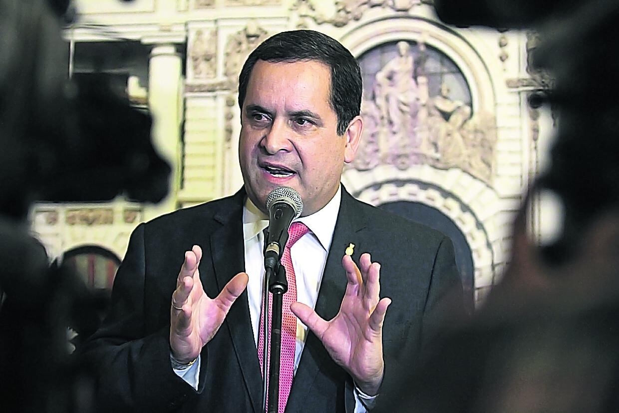 Luis Iberico: “En caso Dini hay indicios graves que apuntan a Palacio”