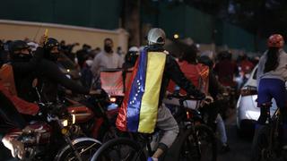 Perú vs. Venezuela: caravana de hinchas venezolanos en motocicletas alentaron a su selección afuera del Estadio Nacional (FOTOS)