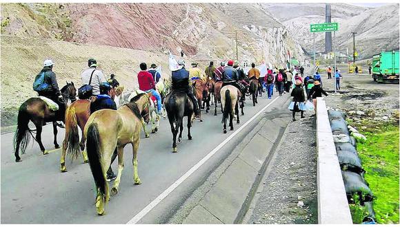 ​Cabalgata de alcaldes que salieron de Huancayo llegó  hoy a la capital (VIDEO)