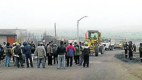 Pobladores impiden inicio de obra en Alto  La Punta Bombón