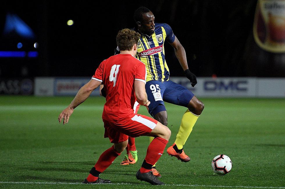 Usaín Bolt hizo realidad su sueño de ser futbolista con debut en liga australiana (GALERÍA Y VIDEO) 