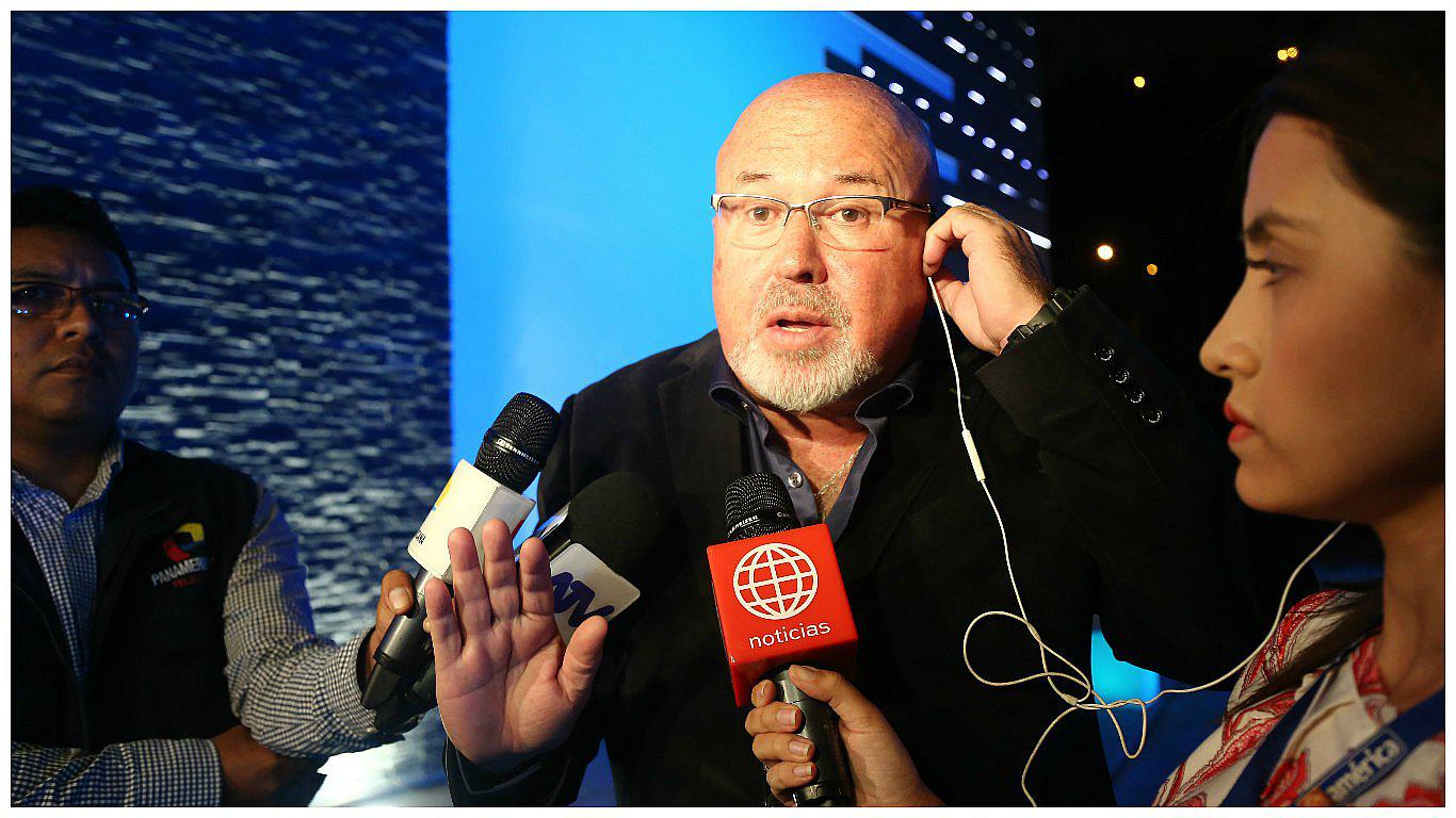 Caso de Carlos Bruce va a su primera indagación en Comisión de Ética