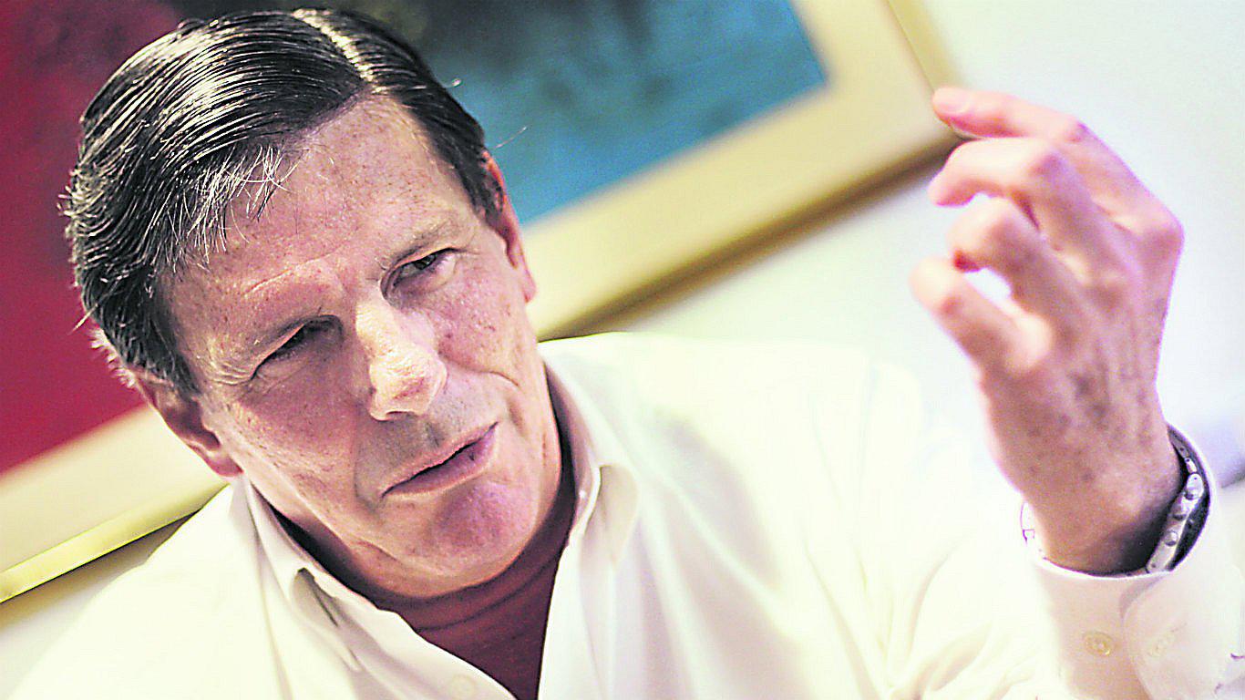 El APRA señala que Rey se acercó a ellos para postular al BCR