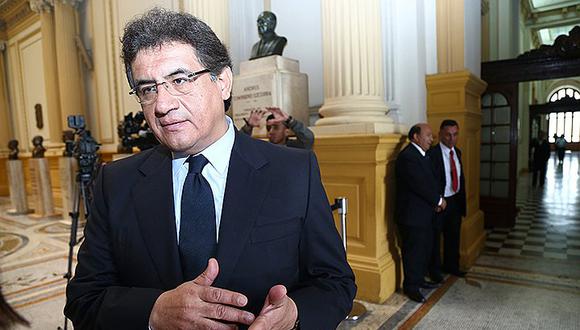 Juan Sheput: Jaime Saavedra debe renunciar al Ministerio de Educación