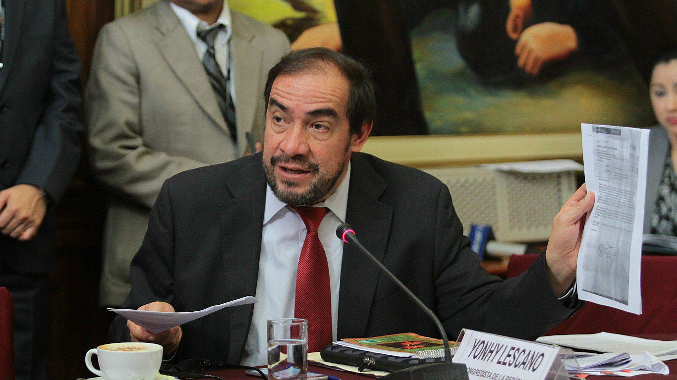 Lescano acusa que se tomó dinero del fondo de desastres para Chinchero (VIDEO)