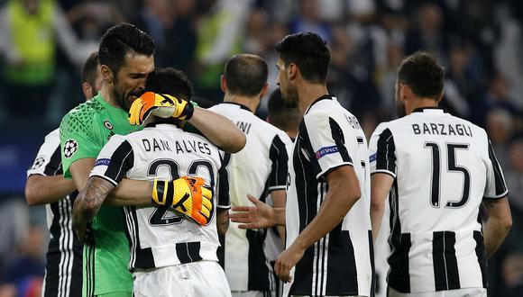 Juventus goleó 3-0 al Barcelona por los cuartos de final de Champions League