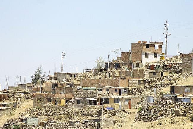 13 asentamientos humanos de Miraflores en zona de riesgo