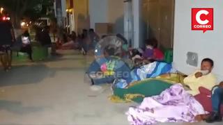 200 personas pasaron la noche en puertas del Banco de la Nación de Pichanaqui para cobrar bono