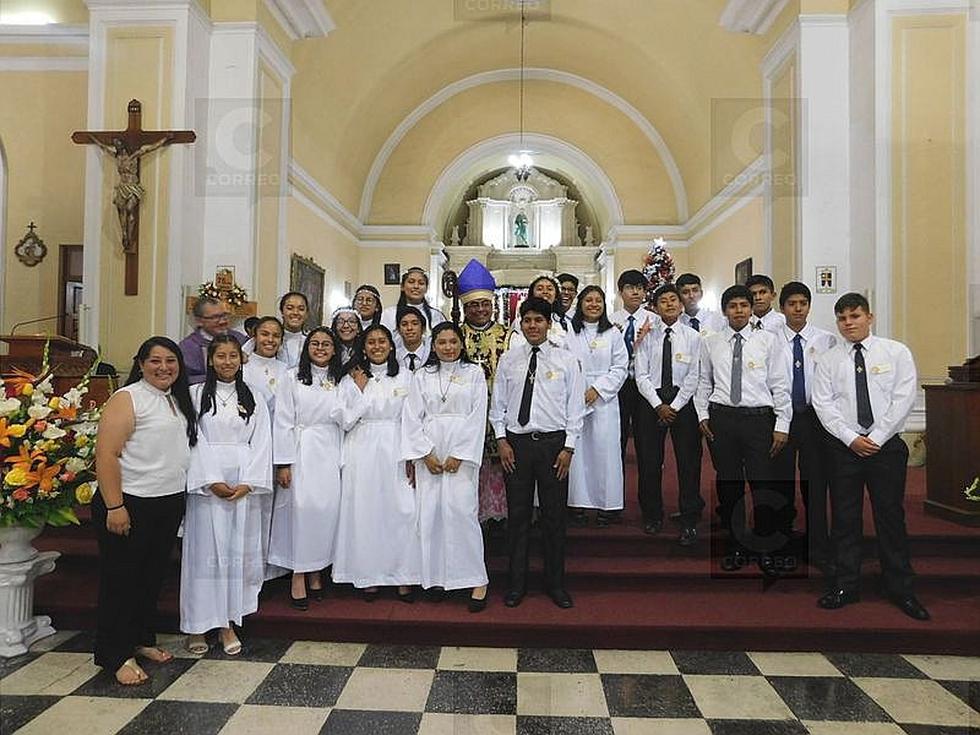 Tacna: Obispo confirma a 293 jóvenes