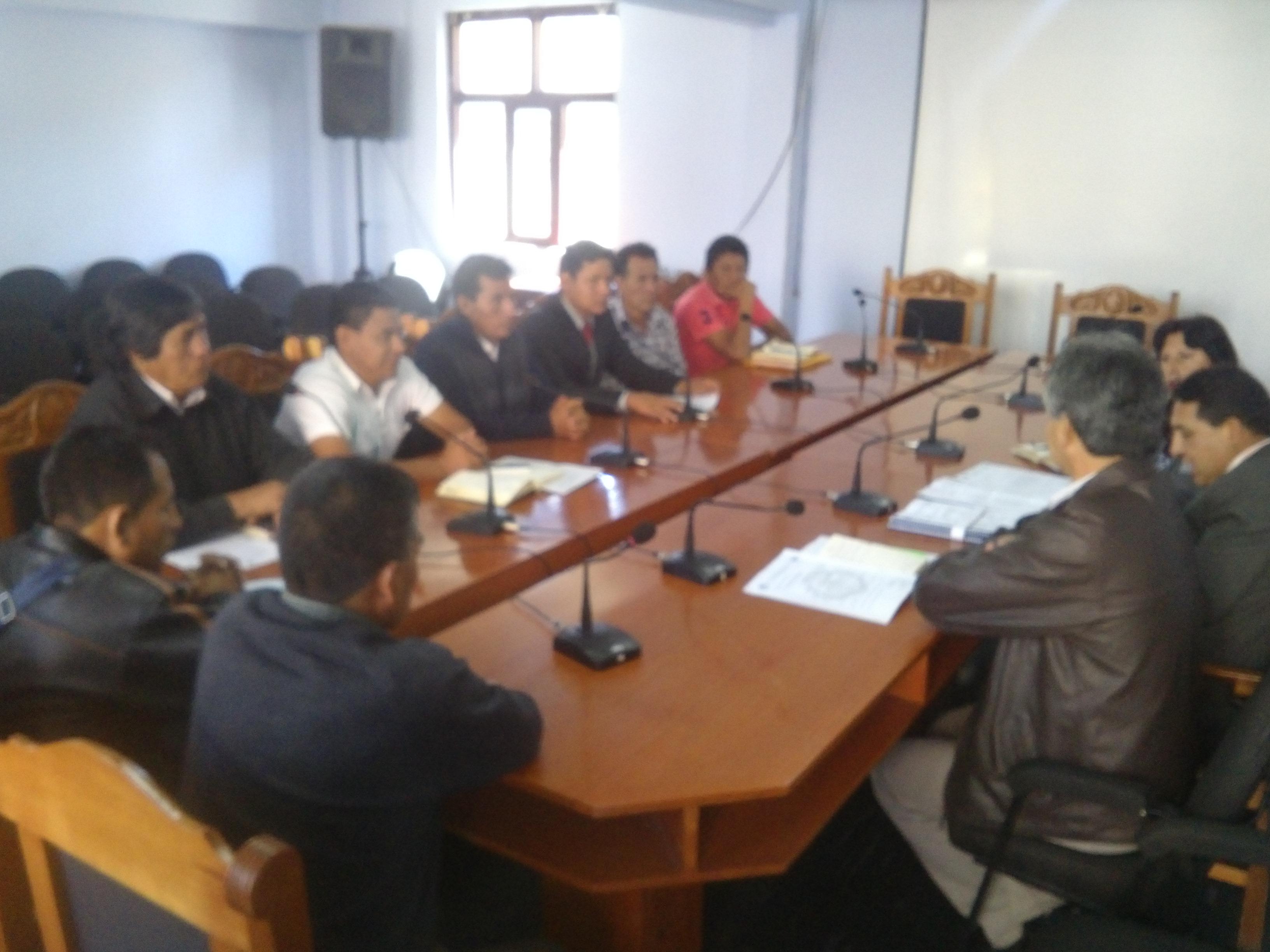 Inician controversias por Ugel Vrae