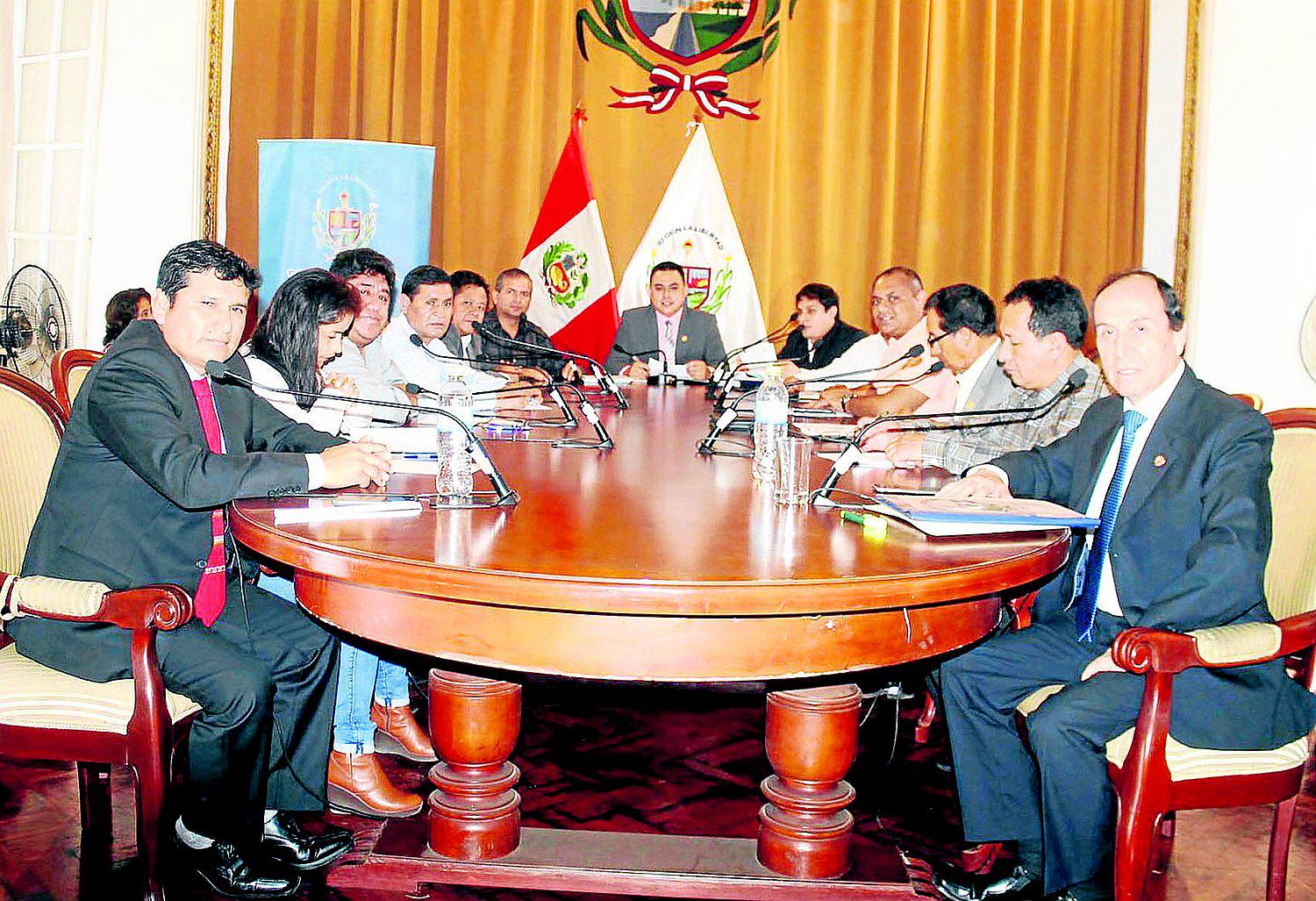 Dos consejeros voceados como candidatos a vicegobernador regional 