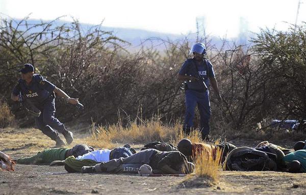 Sudáfrica: Advierten represalias por ataques policiales a mineros