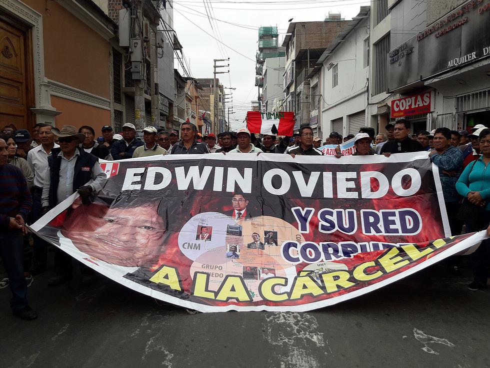 Tumaneños protestan por posible retorno de Grupo Oviedo a la azucarera (VIDEOS) 