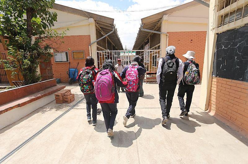 Estudiantes de primaria llevan 3 años sin profesores de inglés