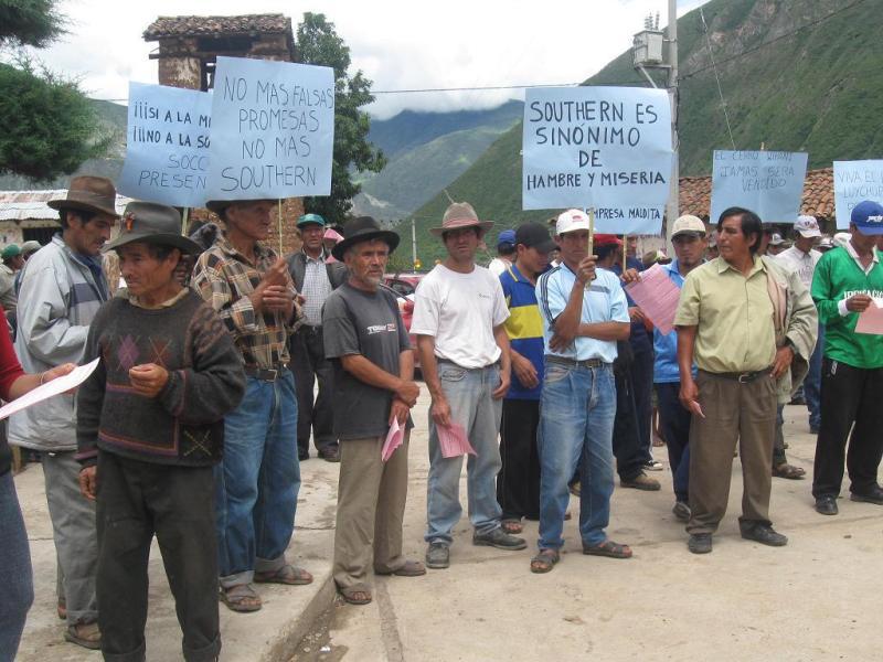 Apurímac: Enfrentamientos entre comuneros de Tapairihua y minera