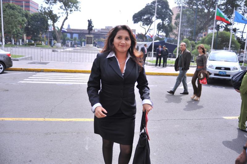 Ana María Solórzano preside Comisión de Inteligencia del Congreso