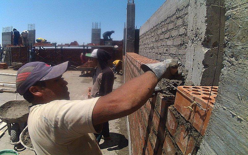 Nuevo Chimbote: 250 jóvenes construirán un colegio en zona de pobreza