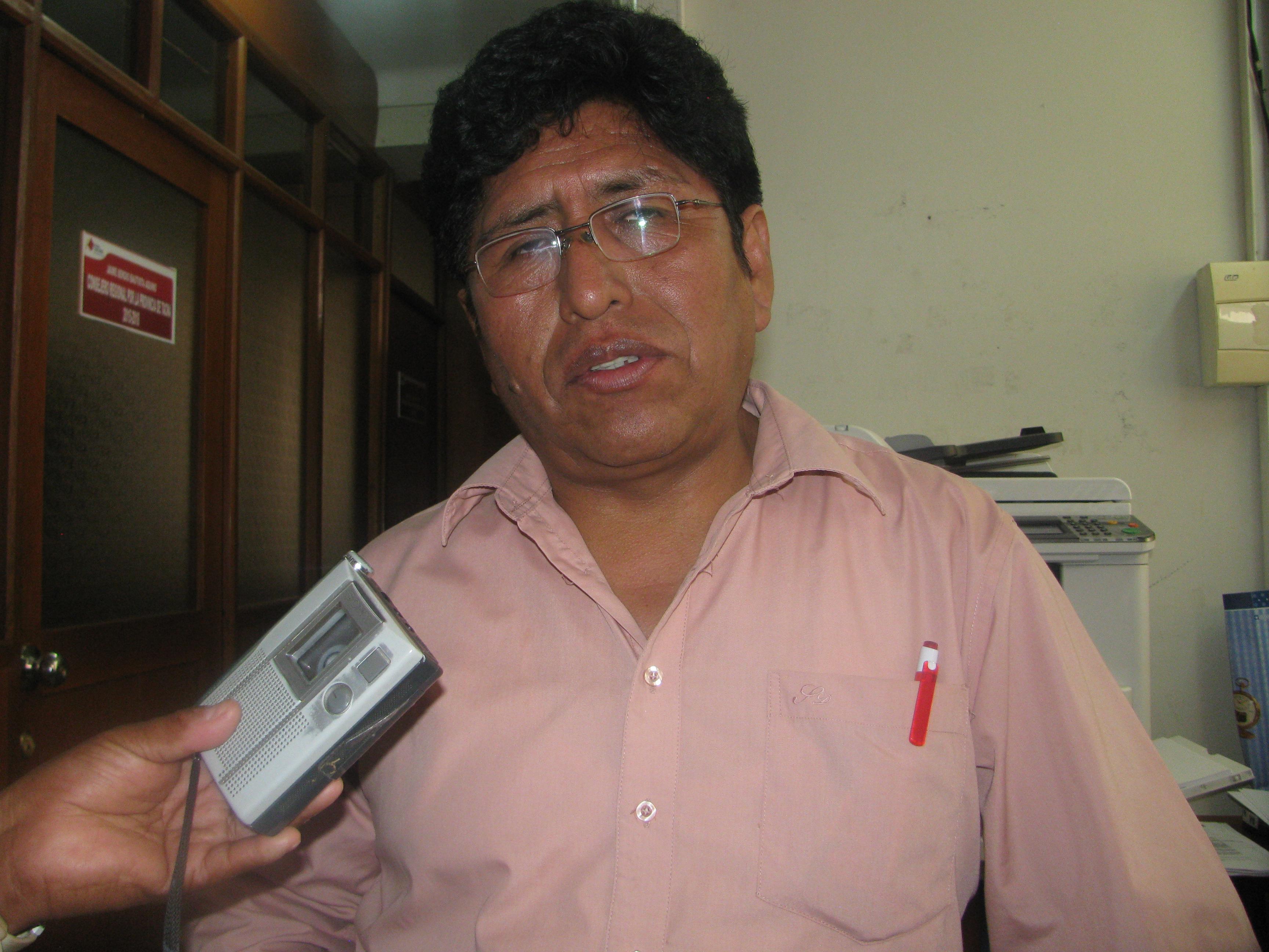 "Nuevo gerente de Desarrollo Económico solo debe cumplir sus funciones y no comentar"