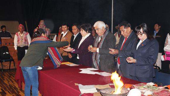Taller de lenguas originarias y educación intercultural en Cusco