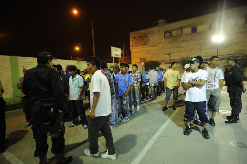 Intervienen a 50 personas en bulevar de Retablo de Comas