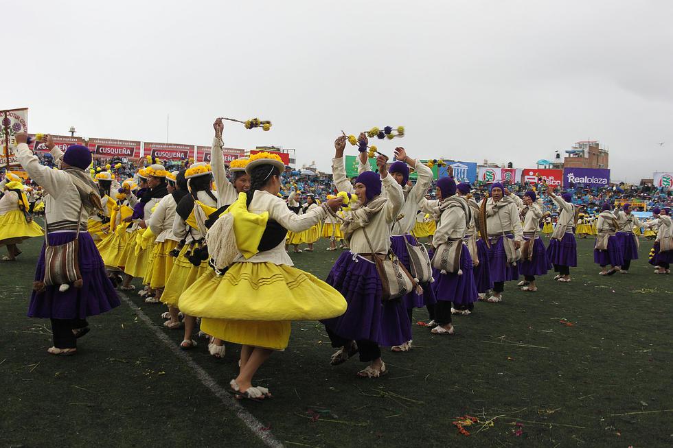 Concurso de danzas originarias bate récord con 112 agrupaciones en competencia