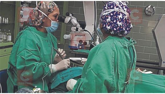 30 operaciones de retina se realizan en hospital de Essalud Huancayo