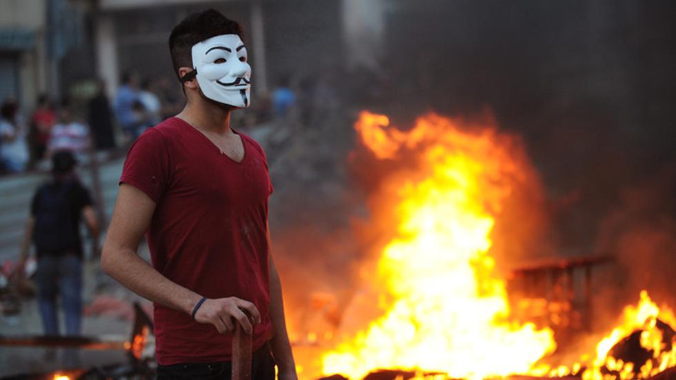 Anonymous derriba webs del gobierno turco y rechaza represión policial
