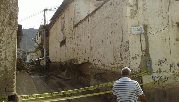 La Libertad: Colapsa una pared en Chepén producto de las lluvias (FOTOS)