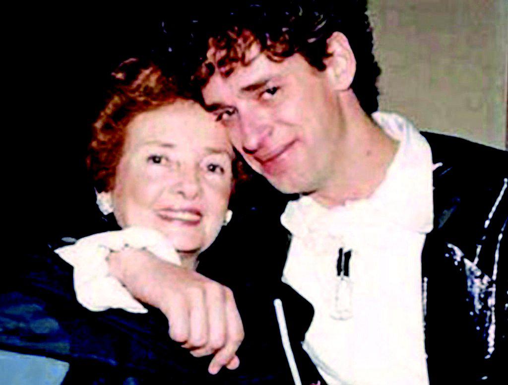 Día de la Madre: La canción que Gustavo Cerati le dedicó a su mamá [VIDEO]