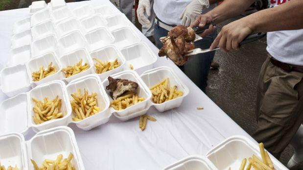 Estos los riesgos de comer en Envases de tecnopor